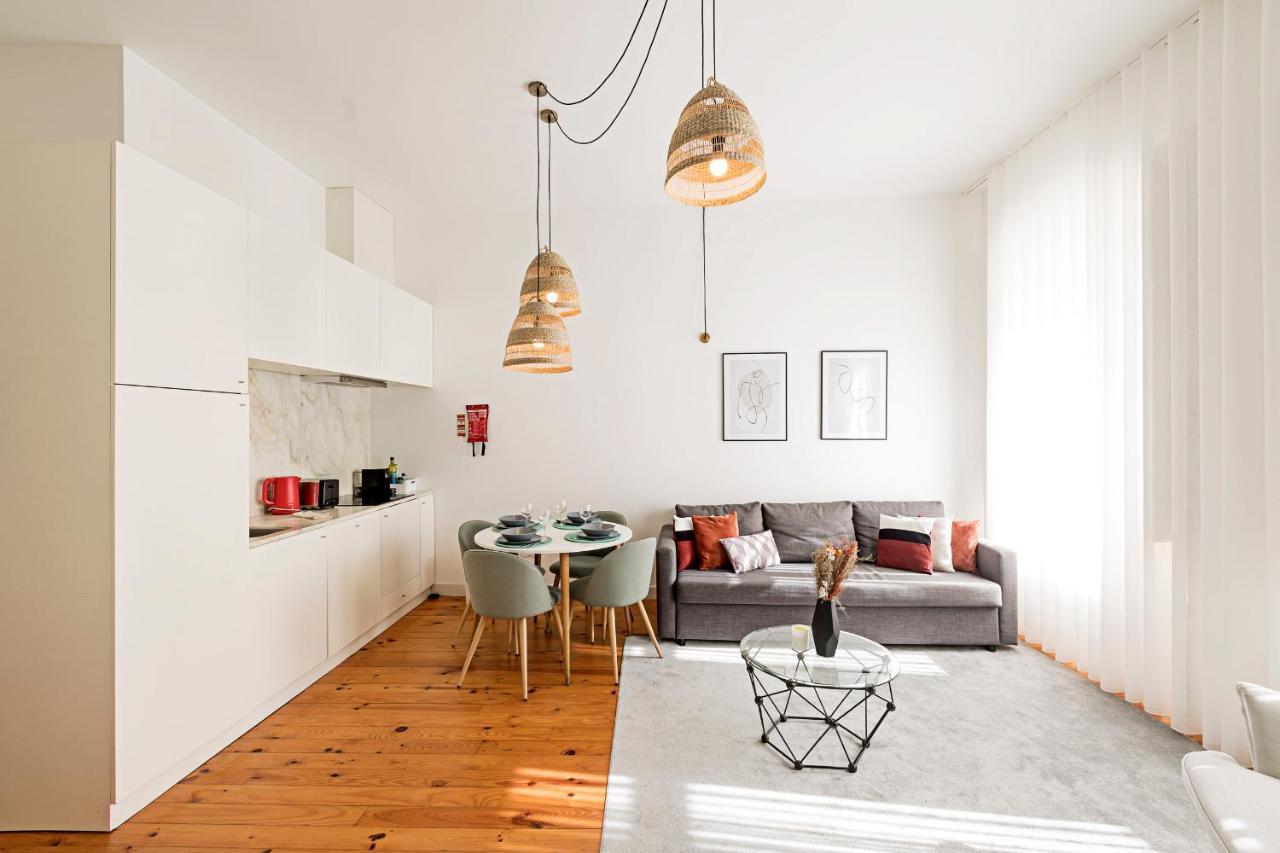 Lovelystay - Cativo Studio Downtown By Metro Station Porto Eksteriør bilde
